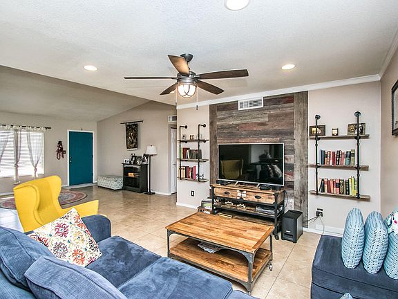 5th image of 14218 N 52nd St