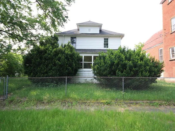 5776 Higgins Ave, Kalamazoo, MI 49048