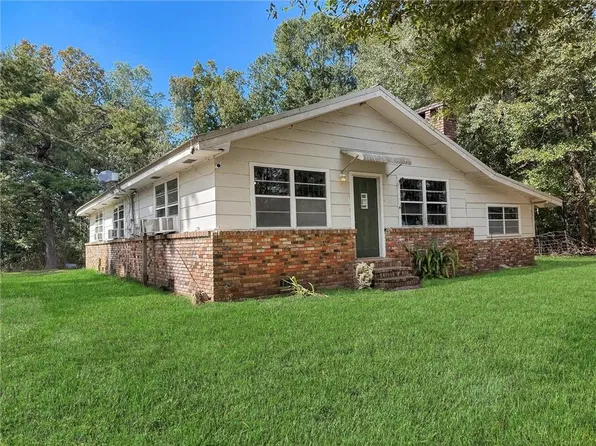 7299 Highway 43 N, Poplarville, MS 39470