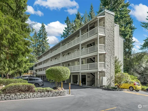 14527 NE 40th Street #G204, Bellevue, WA 98007