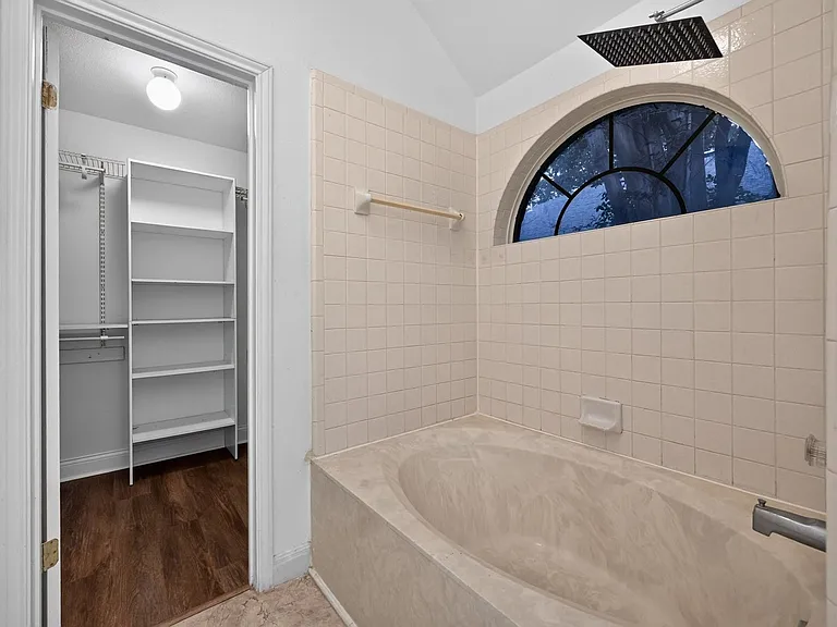 3822 Newland Dr — Photo 11