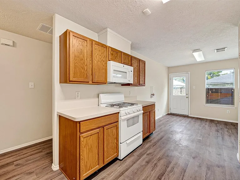 19119 Yaupon Ranch Dr — Photo 24