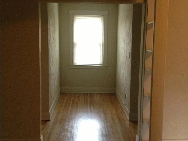 920 Amherst St #3 — Photo 6
