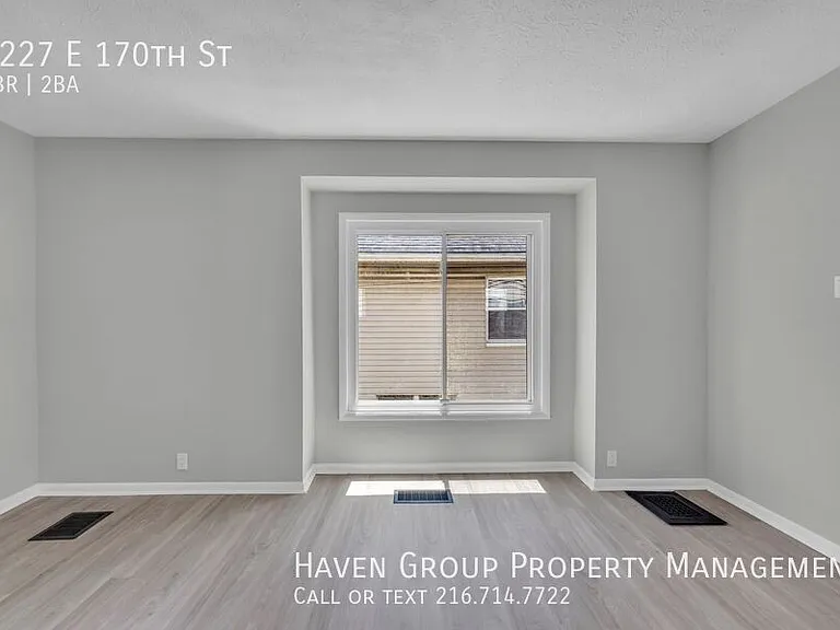 1227 E 170th St — Photo 7
