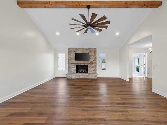 4th image of 76 Ledford Mill Ln