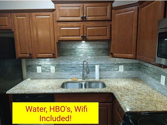 4th image of 1409 Villa Capri Cir APT 101