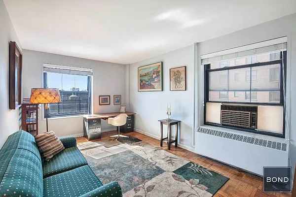 Sold by Bond New York | media 12