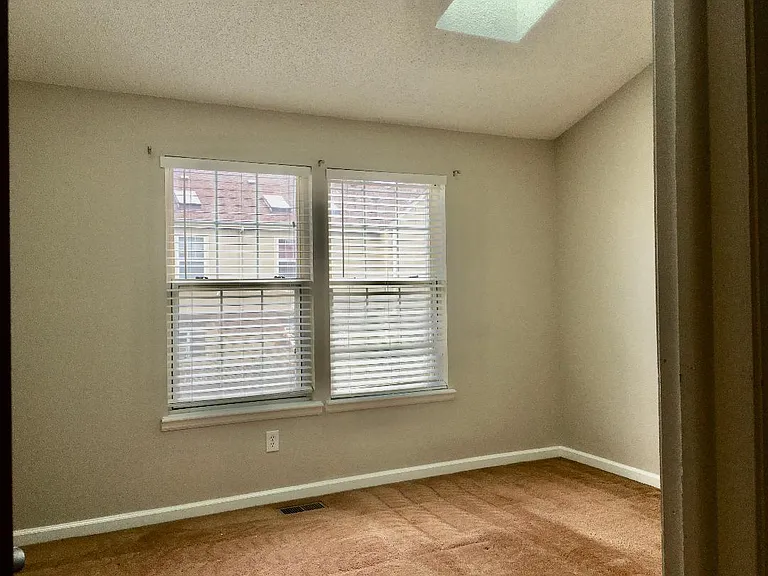 1227 S Flower Cir — Photo 17