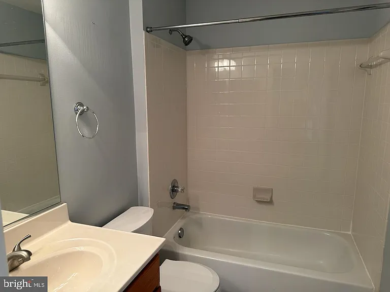 1959 Camelia Ct — Photo 11