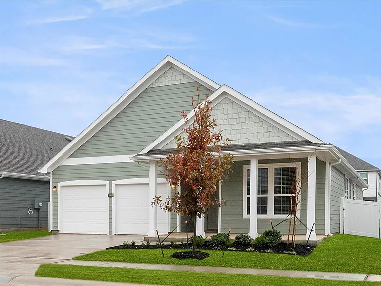 5953 Revere Dr — Photo 2