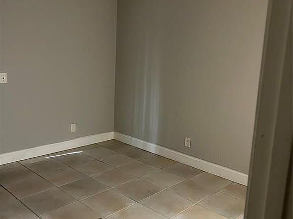 5th image of 3038 Coral Ridge Drive #118c