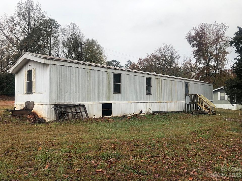 2nd image of 4225 Cureton Ferry Rd
