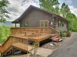 54 Oquossoc Ave, Blairsville, GA 30512