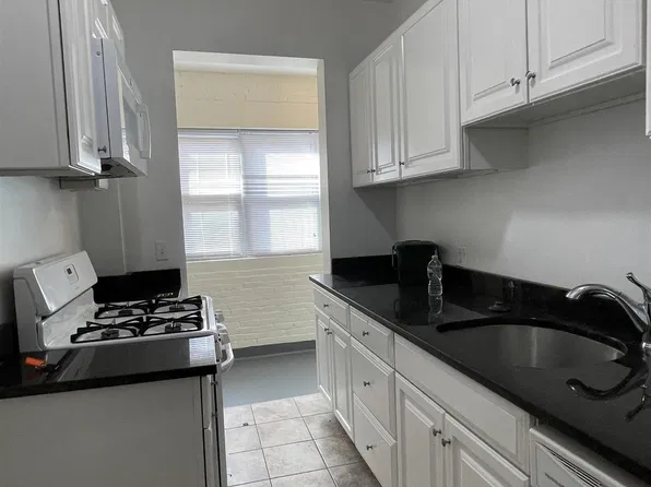 5 Linnaean St, Cambridge, MA