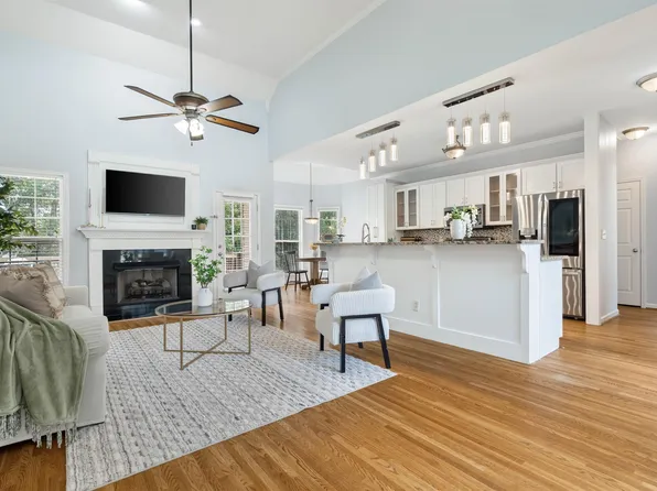 109 Astor Cir, Chelsea, AL 35043