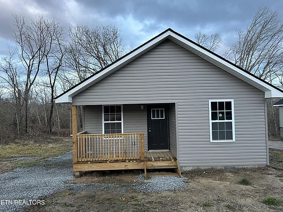 3rd image of 204 Bills St