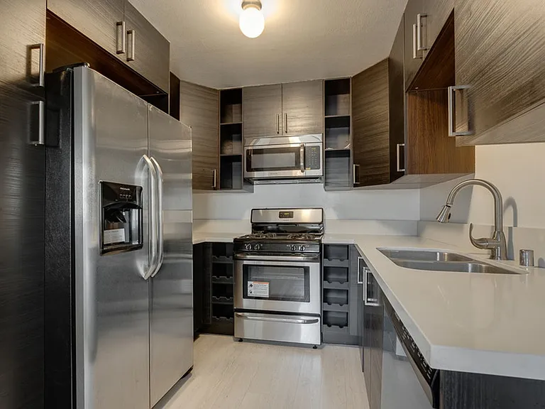 Montrose Villas — Photo 5