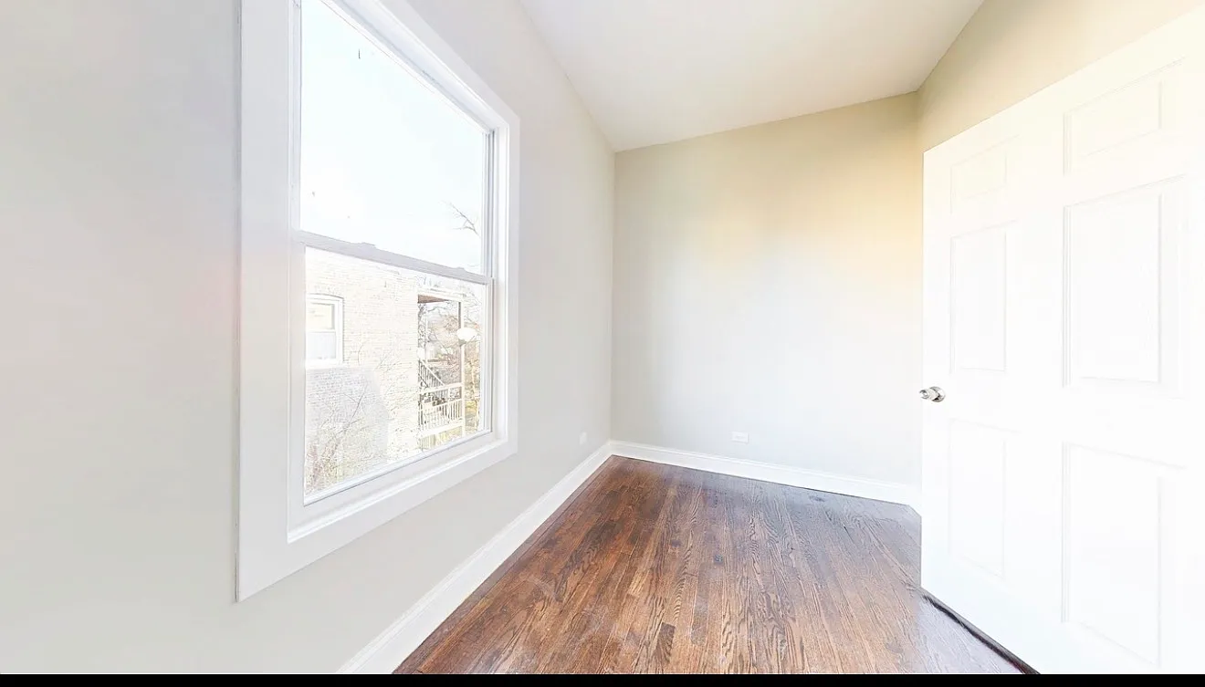 5 bed, 1938 sqft, $800 — Photo 4