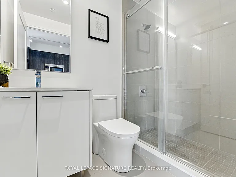 293 The Kingsway #324 — Photo 13