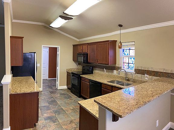 3rd image of 3116 San Pedro Dr