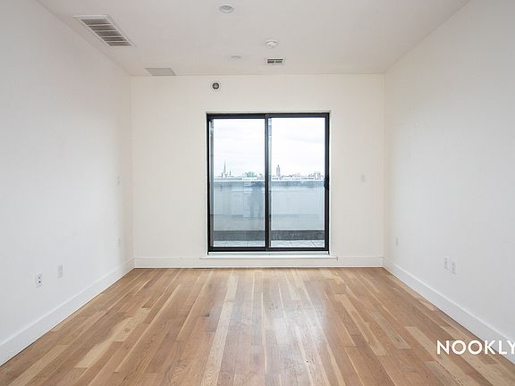 5th image of 818 Lexington Ave #6C