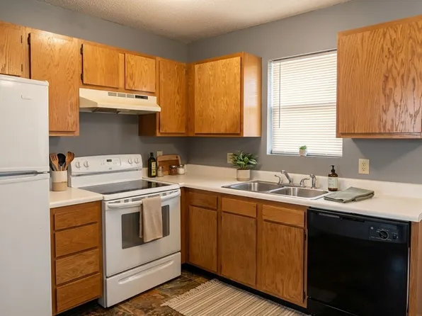 Bob Fitz, 131 Bob Fitz Rd #3, Johnson City, TN 37615