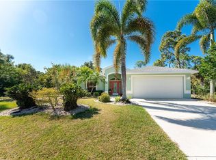 122 Thelma Dr, Rotonda West, FL 33947