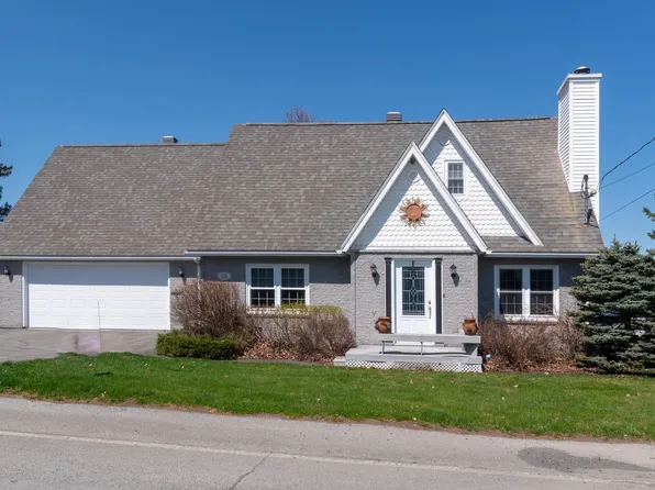 165 Pleasant Avenue, Madawaska, ME 04756