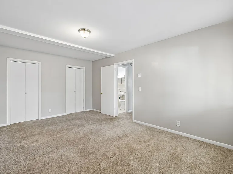 550 Harding Pl #E113 — Photo 7