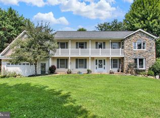 875 Mount Carmel Rd, Orrtanna, PA 17353