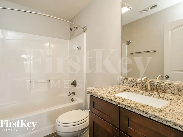 123 Lansdowne Pl — Photo 12