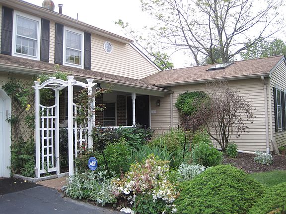 2nd image of 69 Woodmere Way