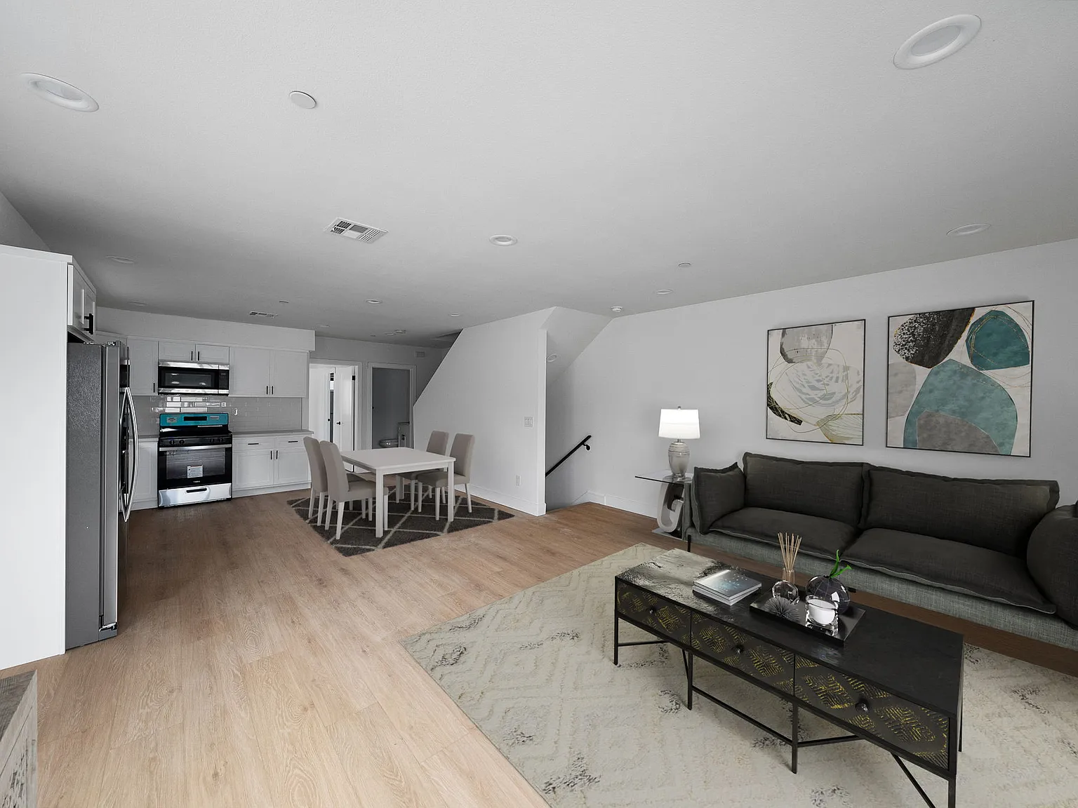 3 bed, 3.5 bath, 1361 sqft, $3,495 — Photo 4