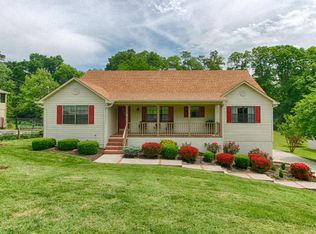 1228 Southbreeze Cir, Knoxville, TN 37919