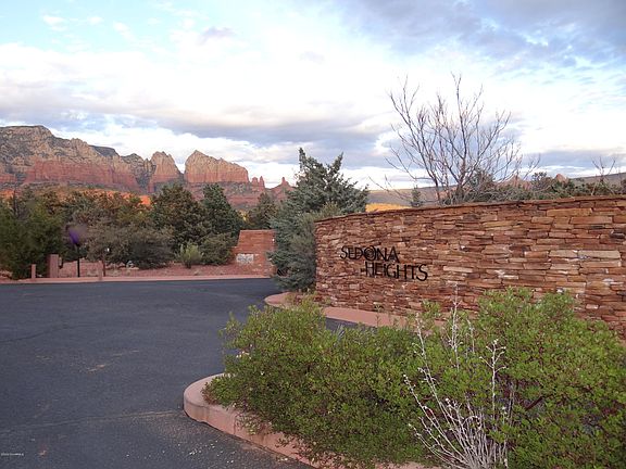 4th image of 25 Sedona Heights Ln