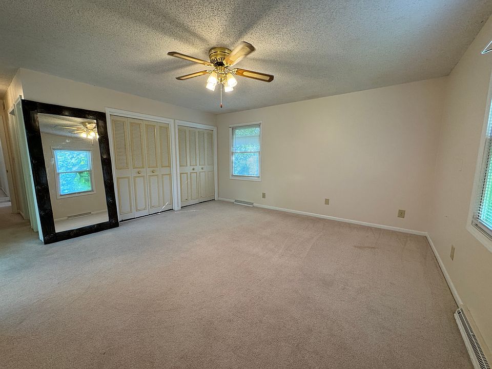 1st image of 380 Chatham Rd