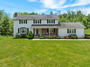 8 Overhill Dr, Auburn, MA 01501