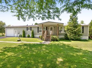 13 Michelle Dr, Saint Albans, VT 05478