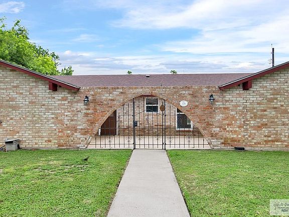 3rd image of 119 E Resaca Dr