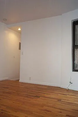 Rented by Tower Brokerage | media 10