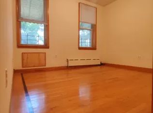 25-40 32nd St #2A, Astoria, NY 11102
