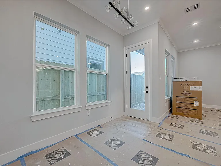 6840 Del Rio St — Photo 25