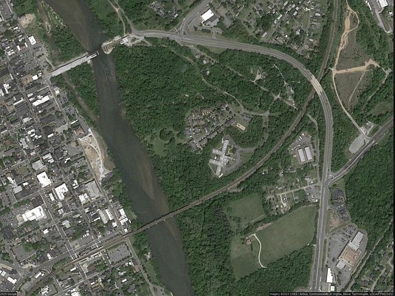across the river and in walking distance from Historic Old Town Fredericksburg - Va Rail Express is less than a mile you can see the train bridge mid screen