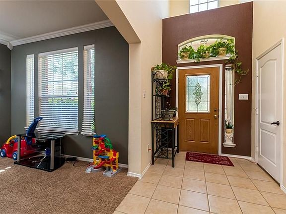 4th image of 4060 Summerhill Ln