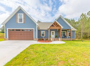 116 E Madison St, Chatsworth, GA 30705