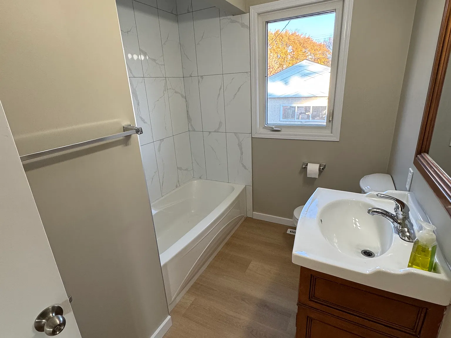 54th St NW, Edmonton — Photo 4