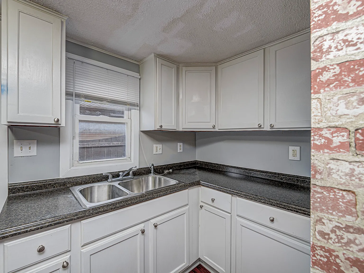 1 bed, 650 sqft, $750 — Photo 2