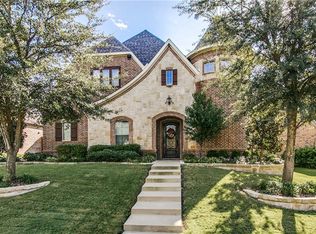 18 Center Ct, Heath, TX 75032