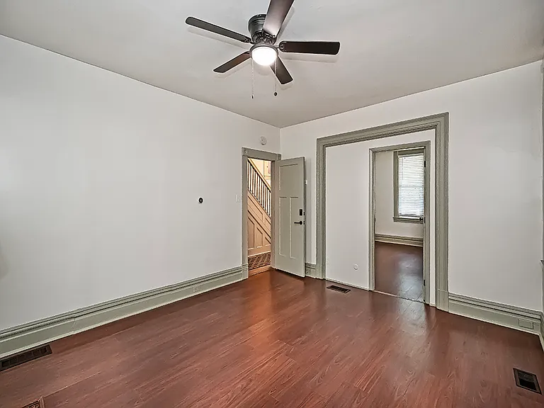 1136 N Euclid Ave #1 — Photo 21