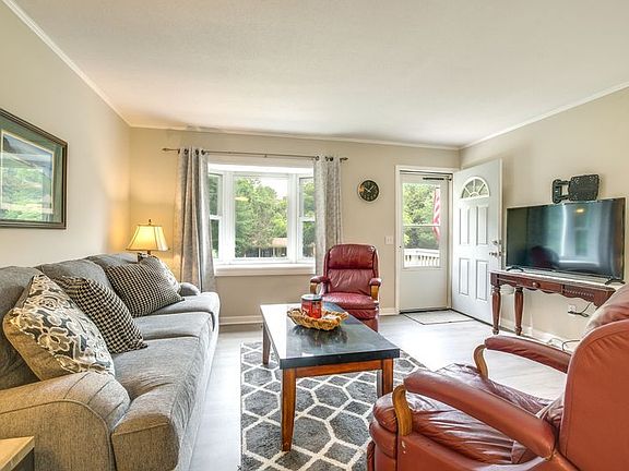 5th image of 1806 Thurn Dr